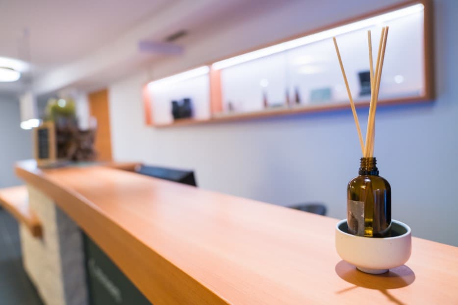 Métodos para eliminar los malos olores en comercios